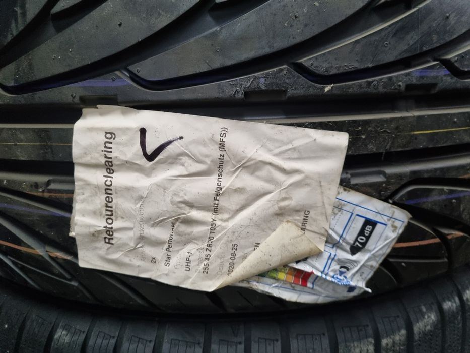 2 anvelope vara noi 255 45 20 Star Performer