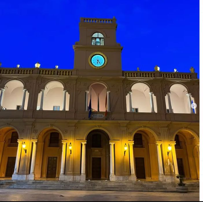 Изготовление башенных часов любого дизайна.