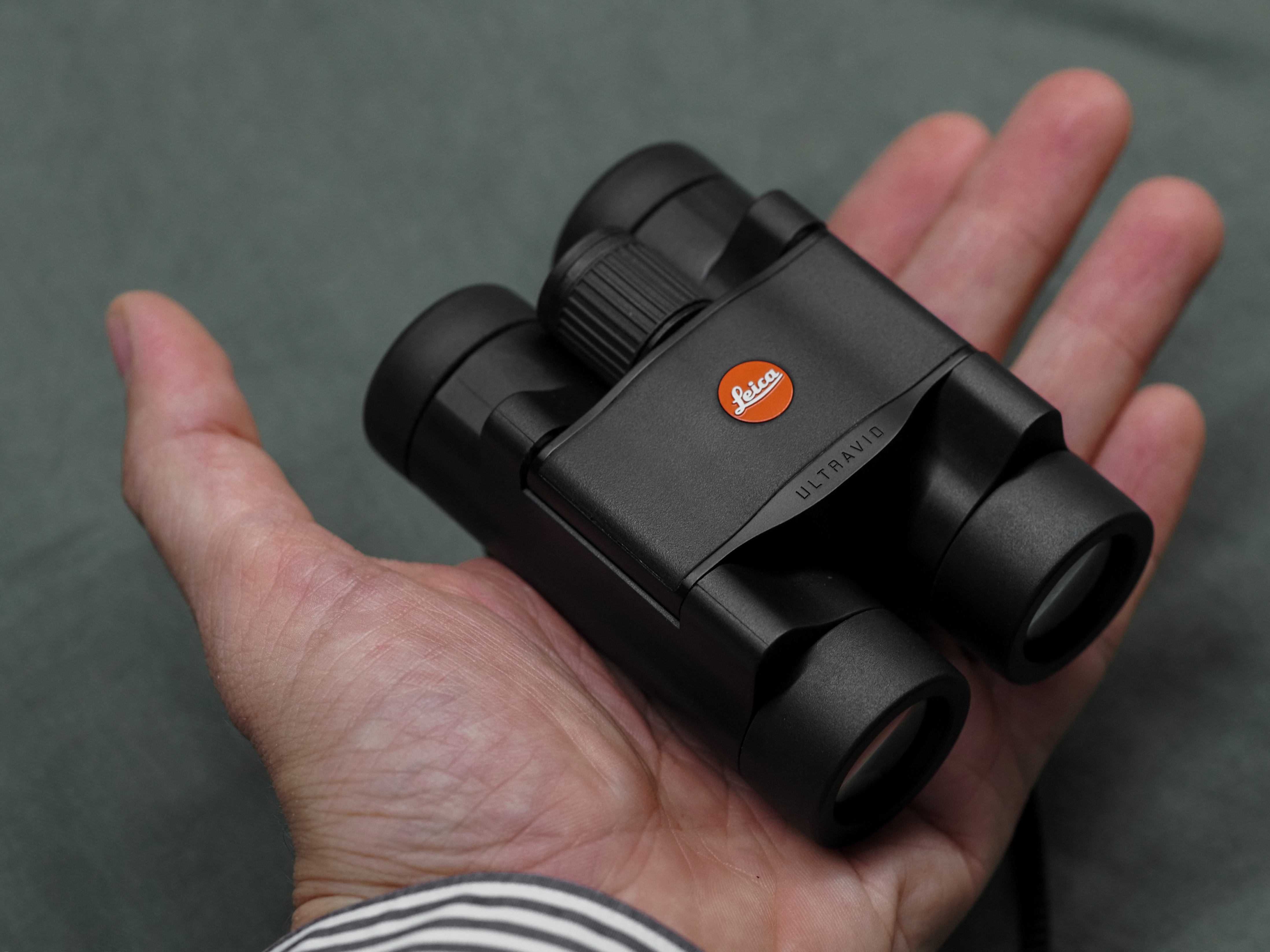 Binoclu Leica Ultravid 8x20