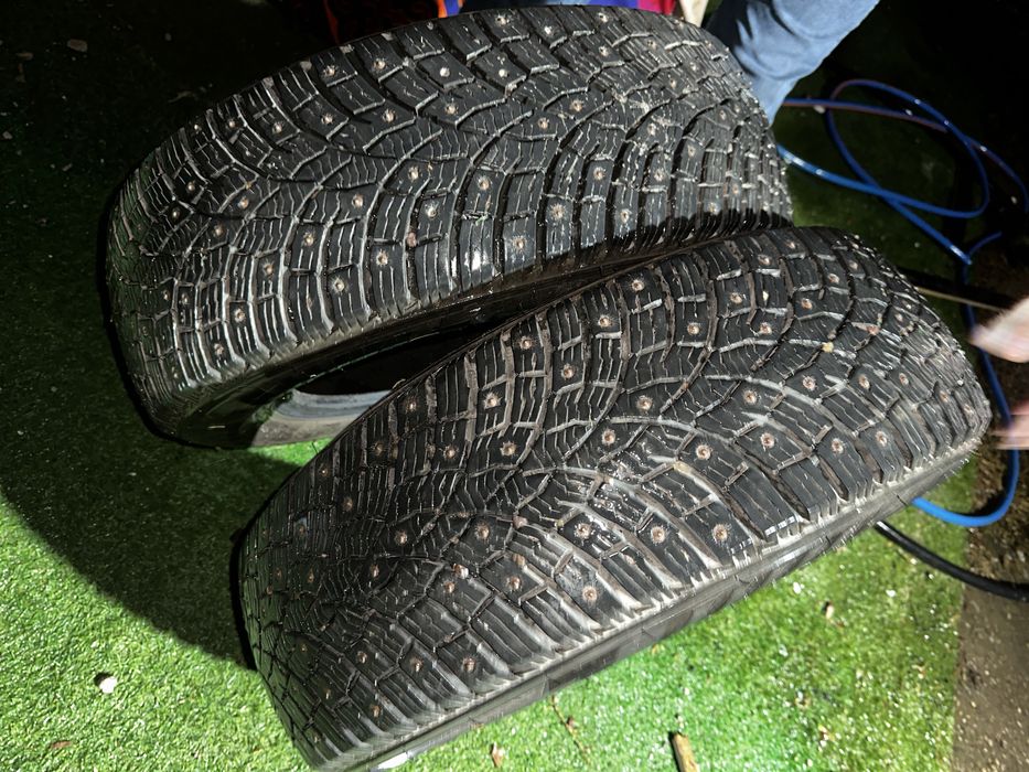 Шины шыпованные в хорошем состаянии