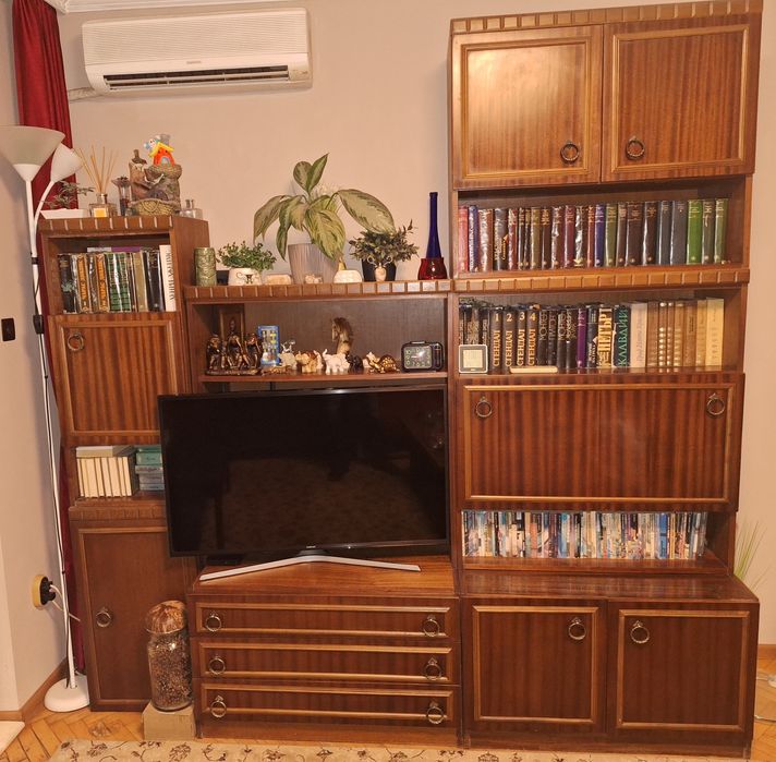 Секция и гардероб Траяна