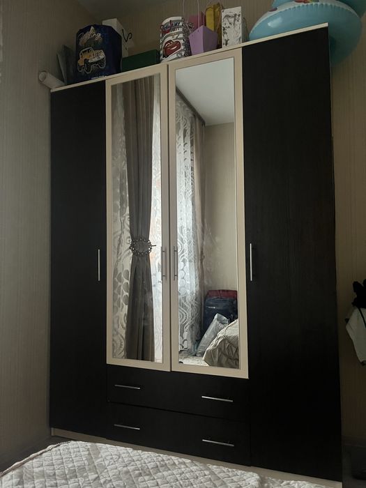 Шкаф в спальню с зеркалами б/у недорого
