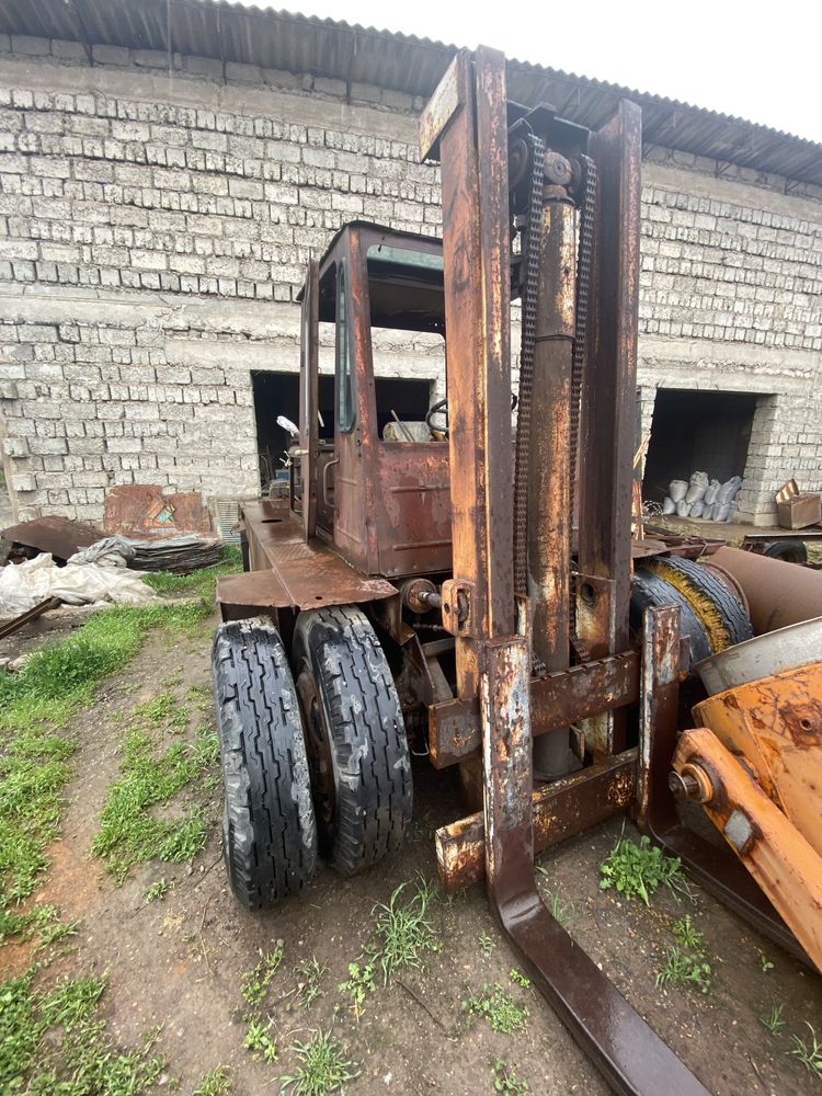 Авторогрузчик пятитонник рабочий