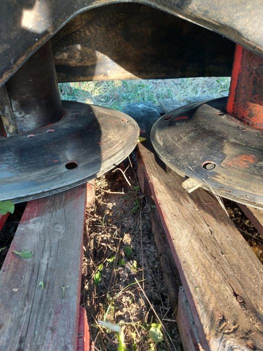 Cositoare Deutz Fahr km22 și km24