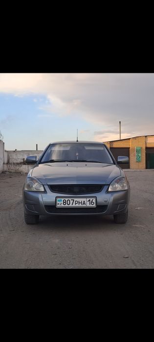 Продам Приору 2011г