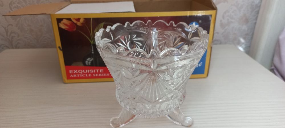 Продам Новый набор ваз