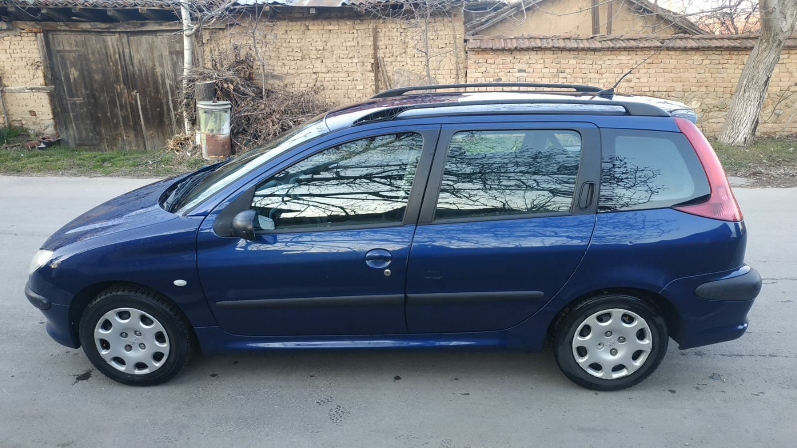 PEUGEOT 206 SW 1,4 бензин