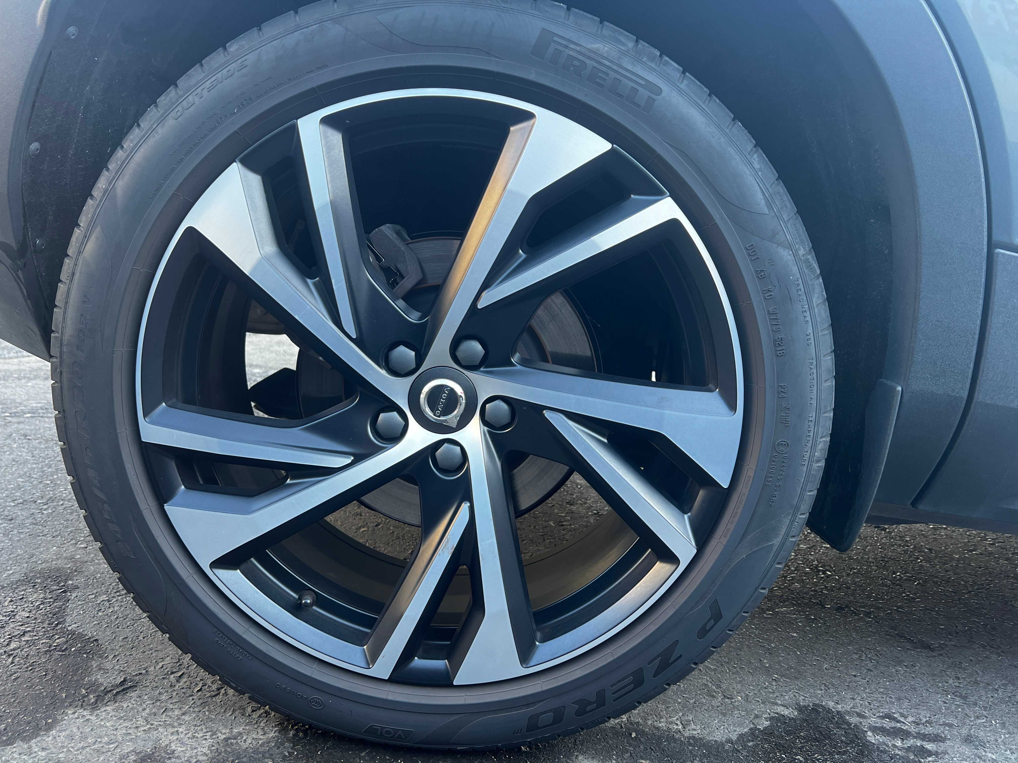 Jante Volvo XC40 XC 60 20" 5-D Spoke Matte Black Diamond Cut + C Vara