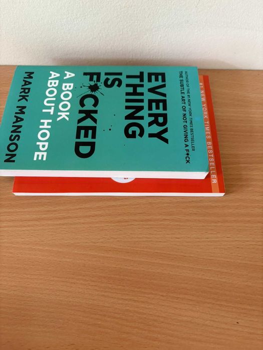 Промо книги – The Subtle Art of Not Giving a Fck + Everything Is Fcked