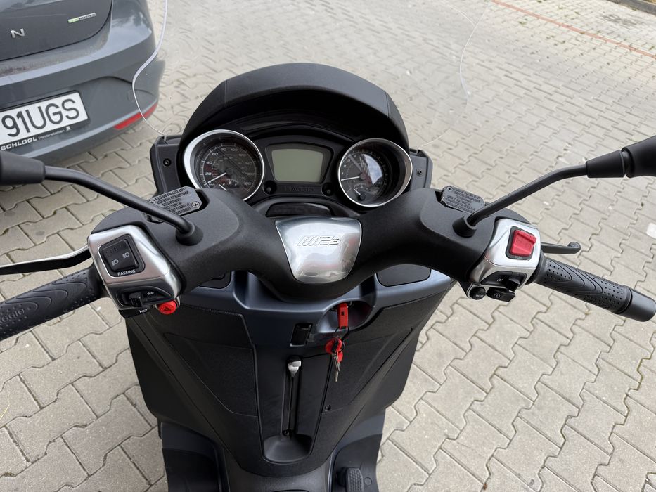 Piaggio 300 HPE, Categoria B