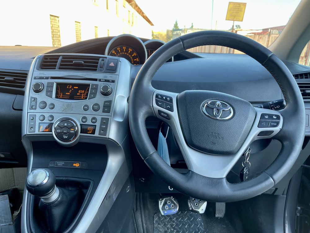 Toyota Verso 2.0 d-4d 126к.с 2010г.с НА ЧАСТИ