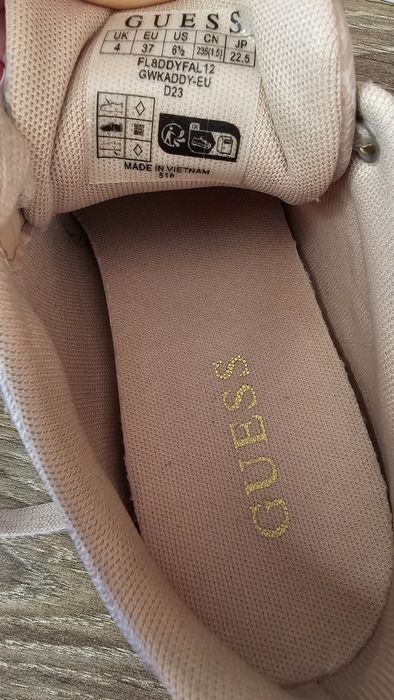 Обувки Guess 37-ми номер