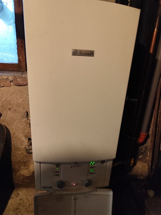 Газов котел модел Bosch Gaz 7000 W

ZWC24-3MFA23S3900