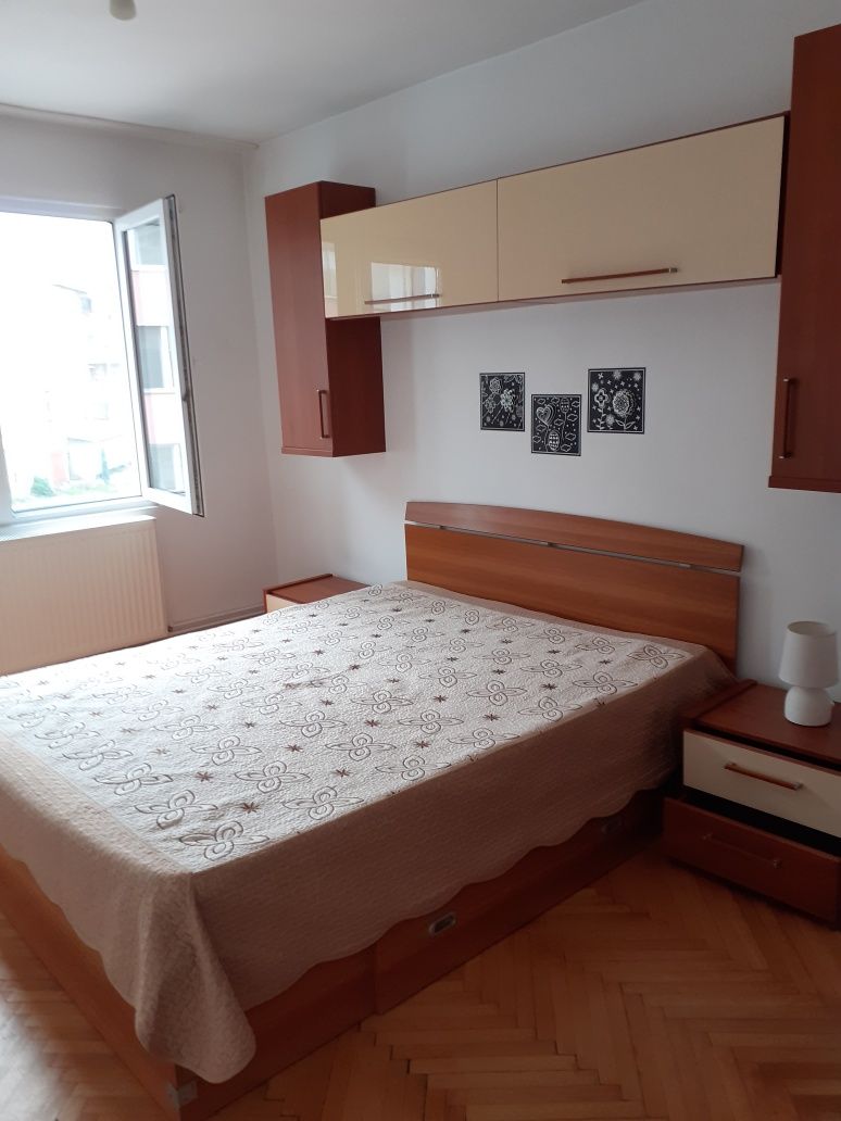 Apartament de anchiriat 300 euro