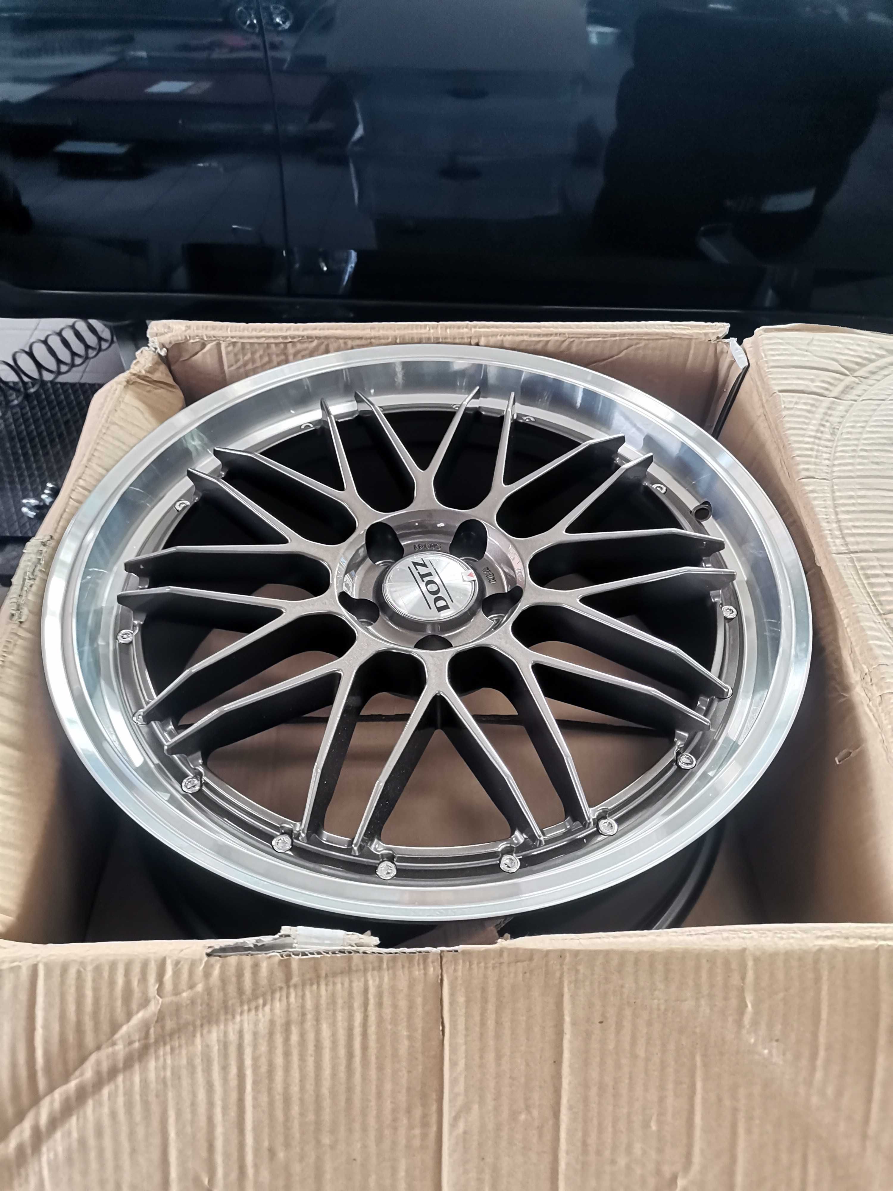 Продавам джанти с гуми Dotz 20 5х114.3 5x114.3 за Honda Mazda Toyota