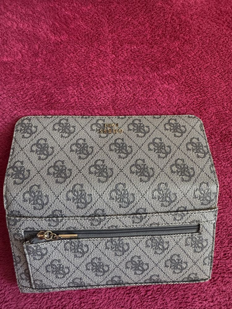 Guess- сива чанта + портмоне