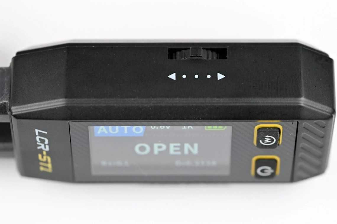 Fnirsi LCR-ST1 tester SMD  multimetru tip penseta