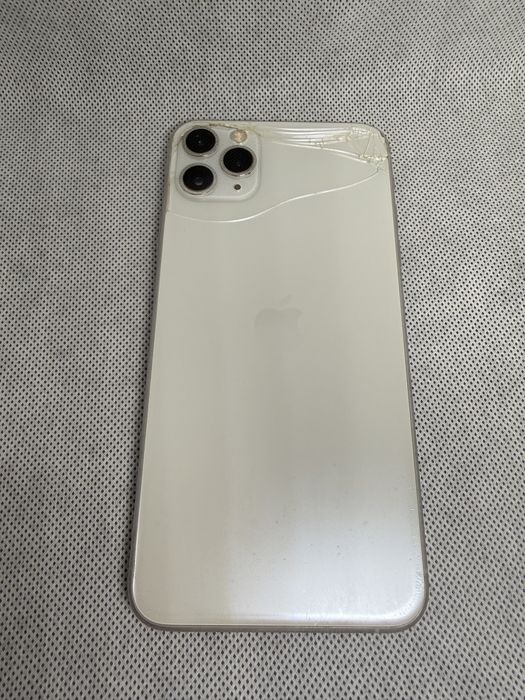 iPhone 11 pro max baterie 100%