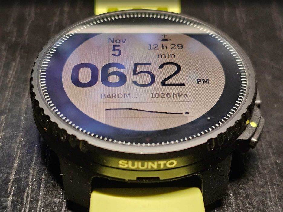 Vand Suunto Vertical Black - varianta otel/safir in stare foarte buna