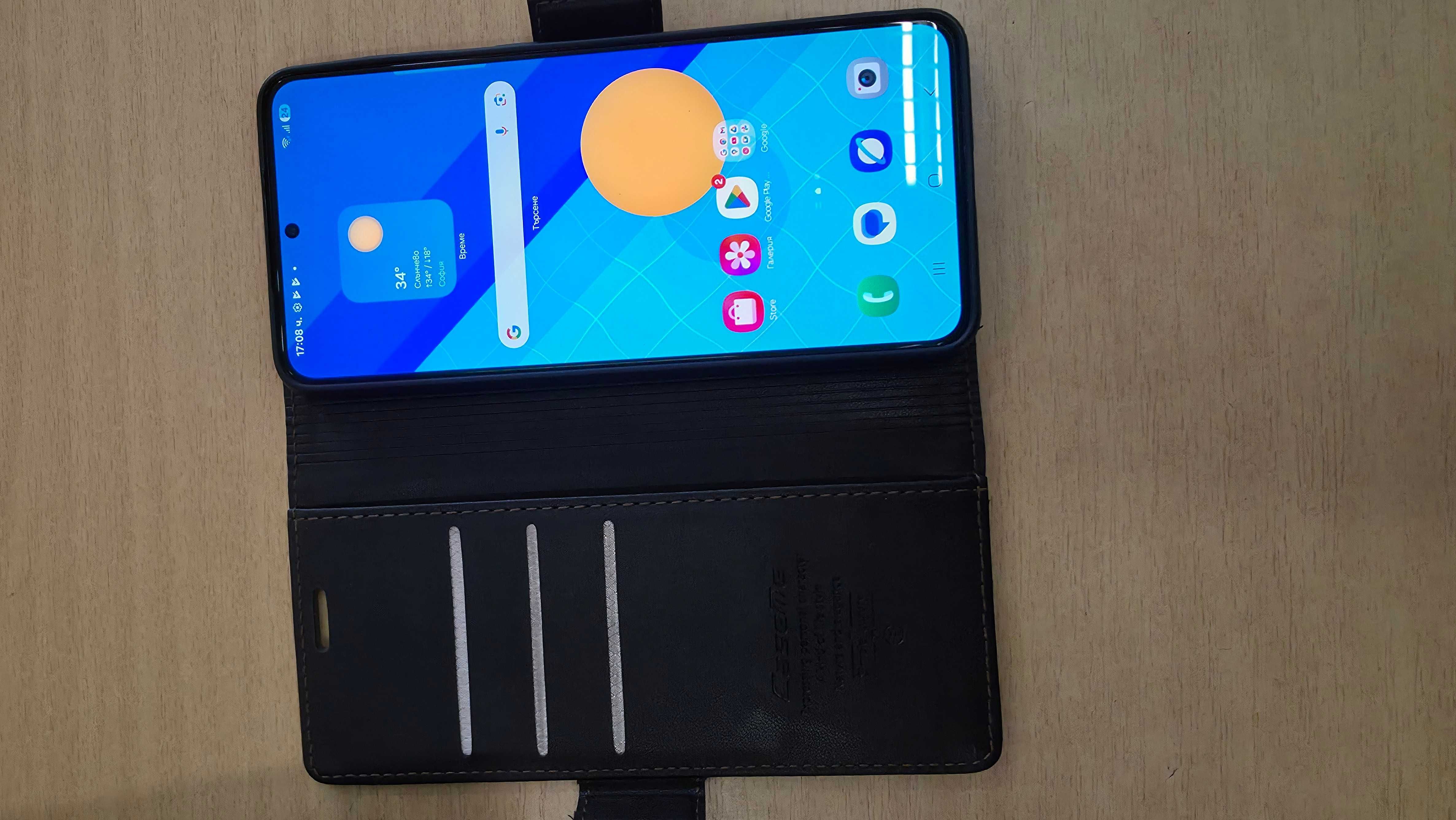 Продавам Samsung S21 Plus 128GB/ 8RAM 5G  Android 15