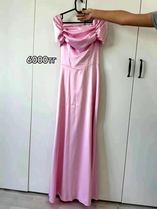 Платья вечерная розовая