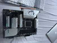 Placa de baza MSI x670e gaming plus wifi