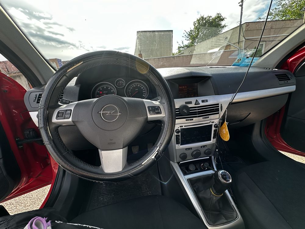 Vand Opel Astra 2010 1.4 Benzina