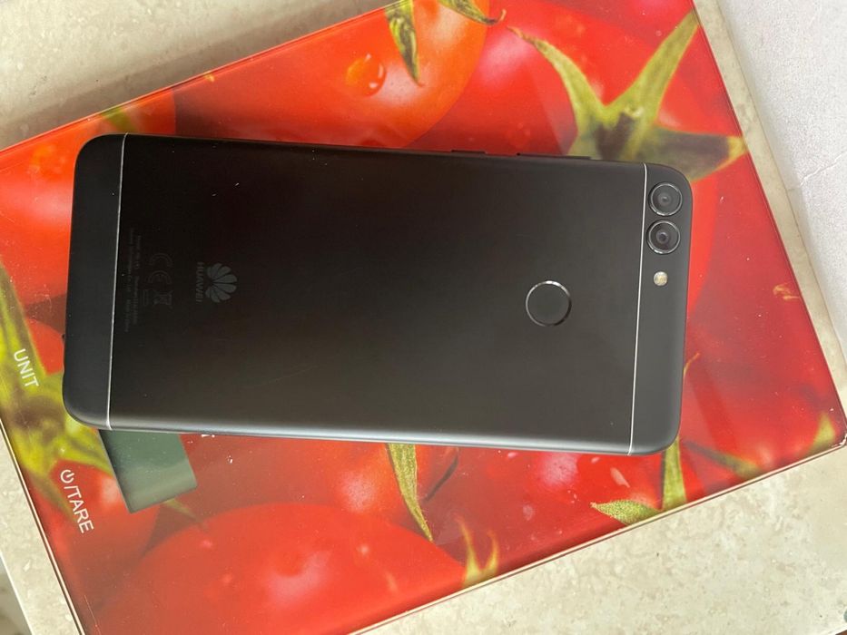 Huawei P Smart stare foarte buna,32gb ,3gb ram ,perfecta stare functio