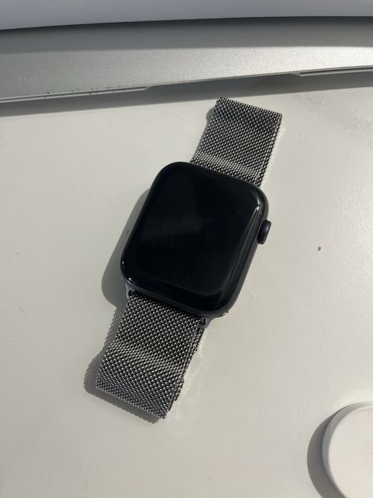 Продам apple watch se