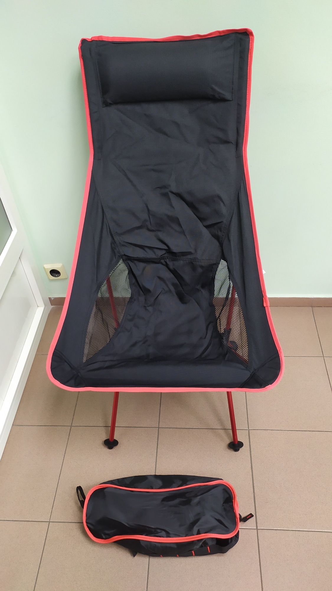 Сгъваем свръхлек туристически стол, тежи 0.9кг, издържа 150кг!