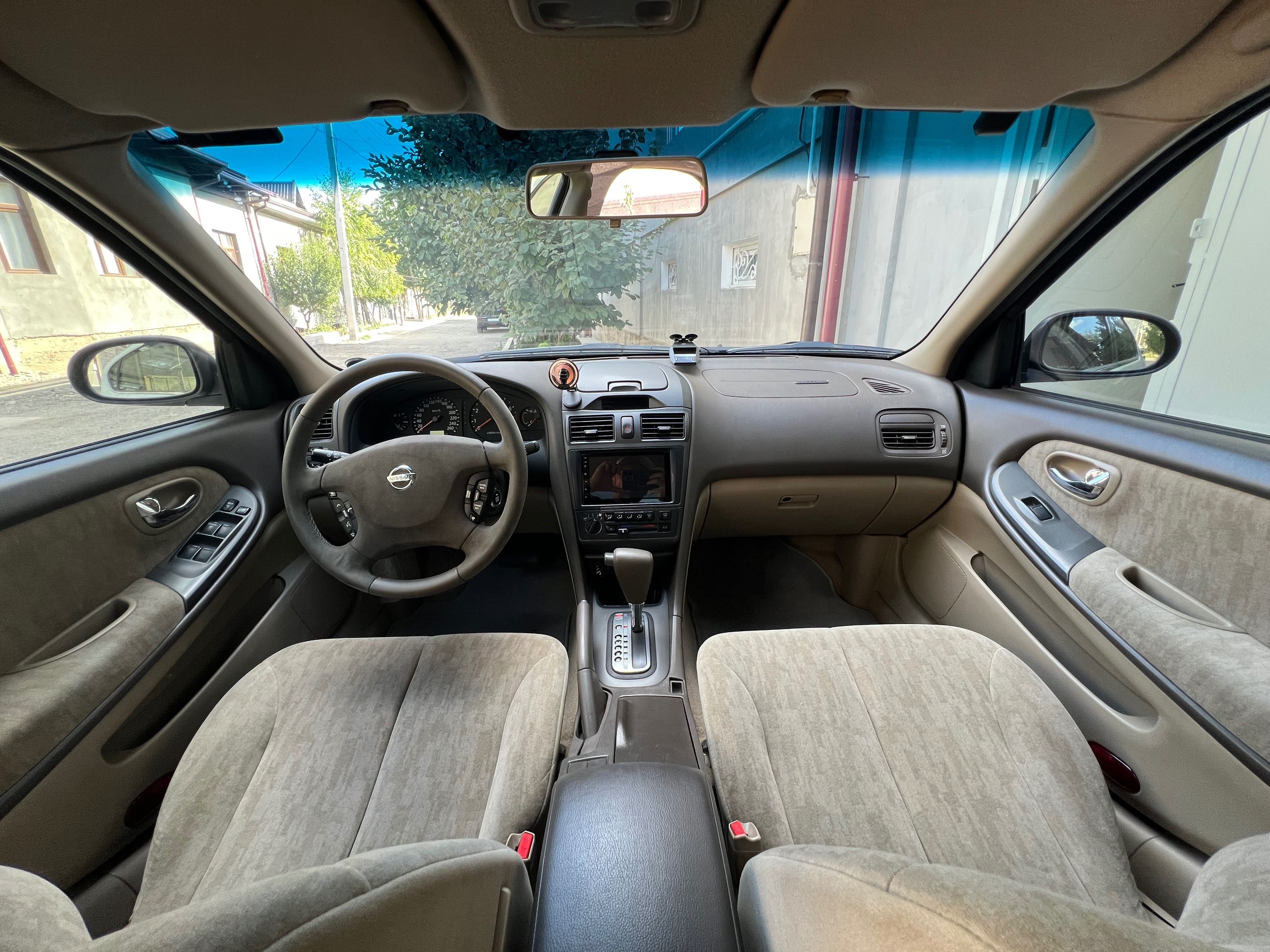 Продается NISSAN MAXIMA 2001 года