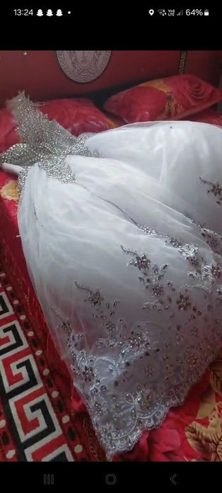 Vând rochie de mireasă