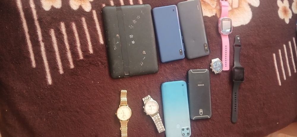 Telefoane pentru piese