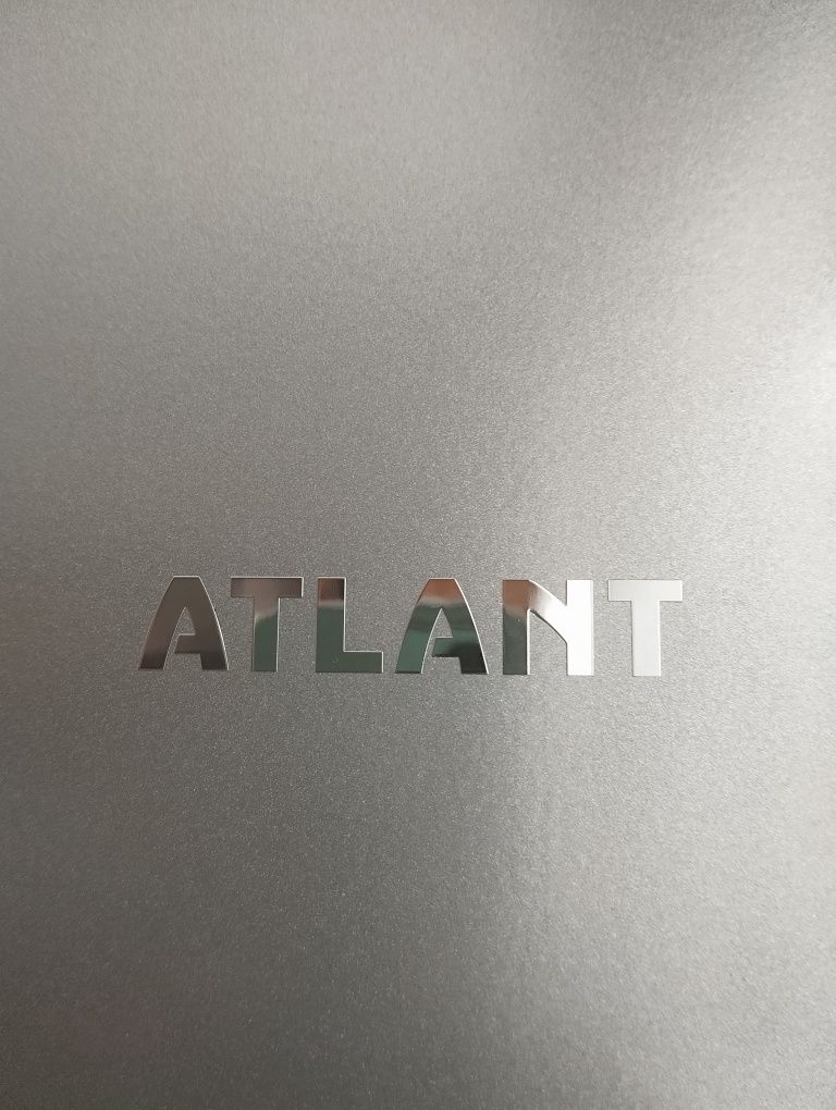 Холодильник морозильник Атлант
