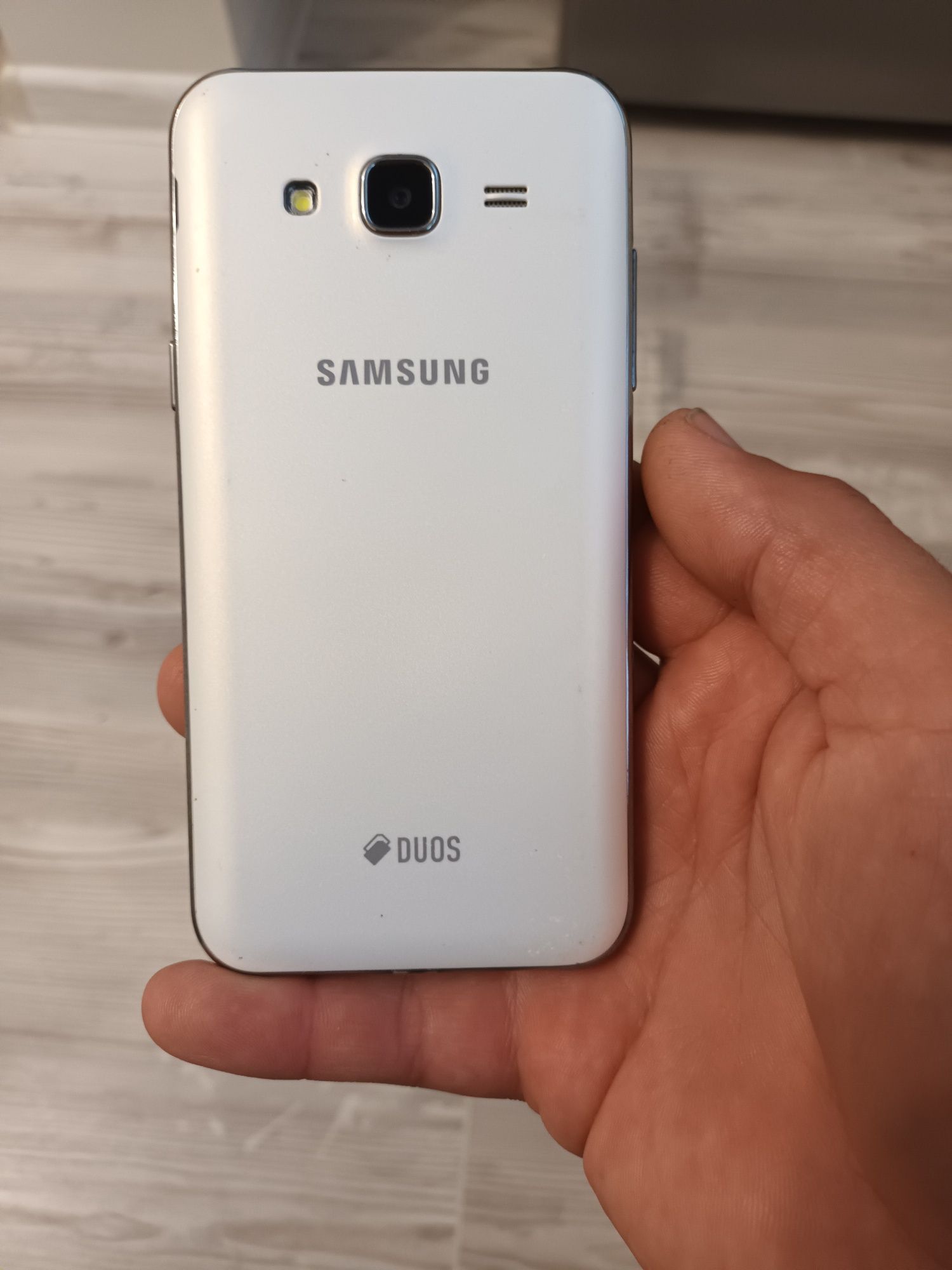 Samsung galaxy j5 2015