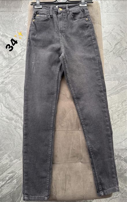 Blugi dama, noi, cu eticheta