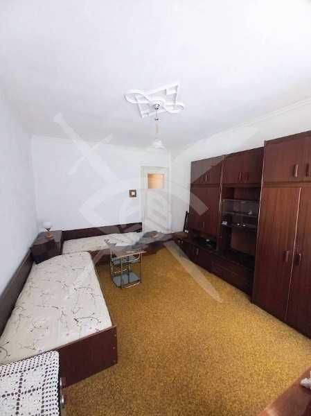 Продава се Тристаен апартамент в Бургас, Център - 100 кв.м за 2100 €/кв.м - Снимка #1