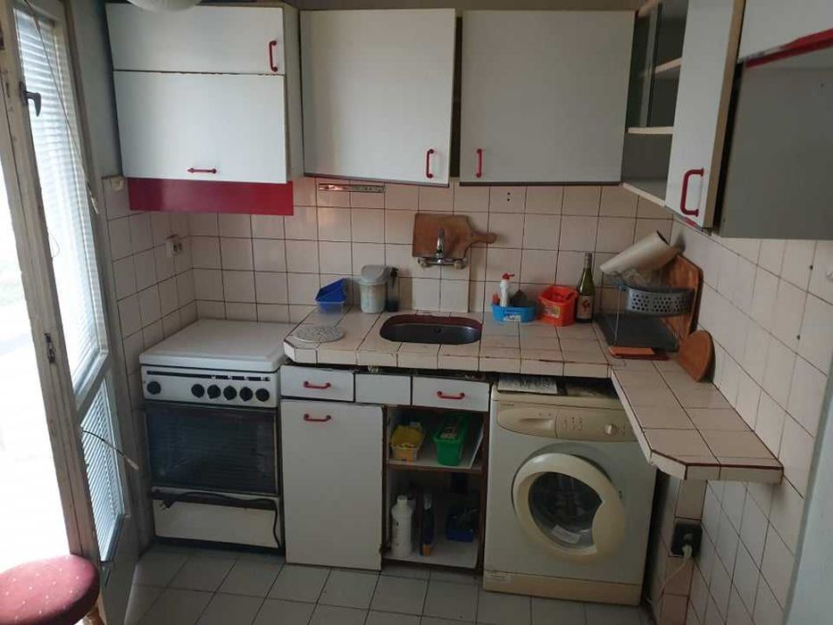 Дава се под наем Двустаен апартамент в Бургас, Славейков - 64 кв.м за 178.5 € - Снимка #3