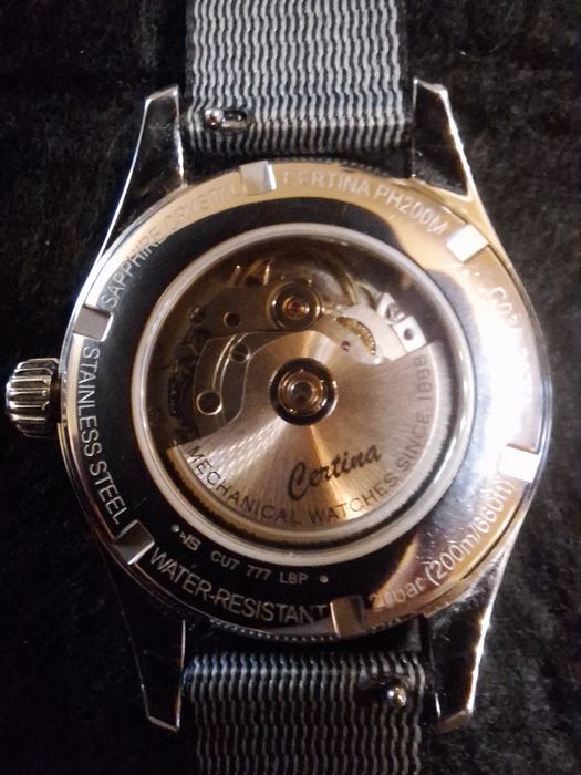 Часовник Certina