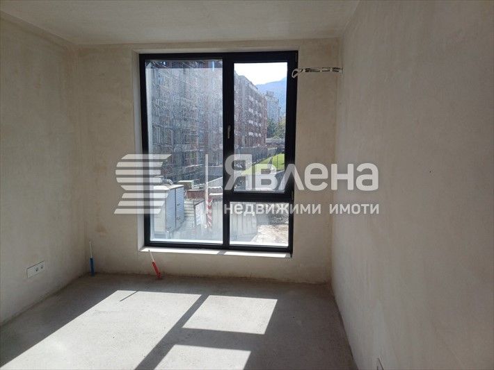 Продава се Тристаен апартамент в София, Малинова долина - 95 кв.м за 1948 €/кв.м - Снимка #3