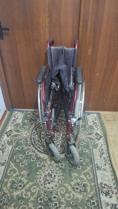 Инвалидная коляска