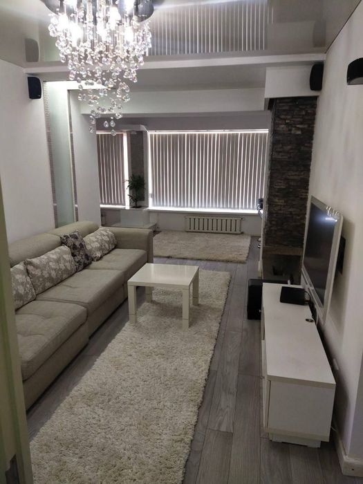 Продается 2 комнатная квартира метро Х. Алимджана