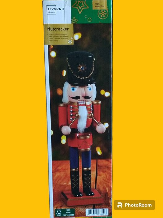 НОВА  Дървена  ОРЕХОТРОшачка