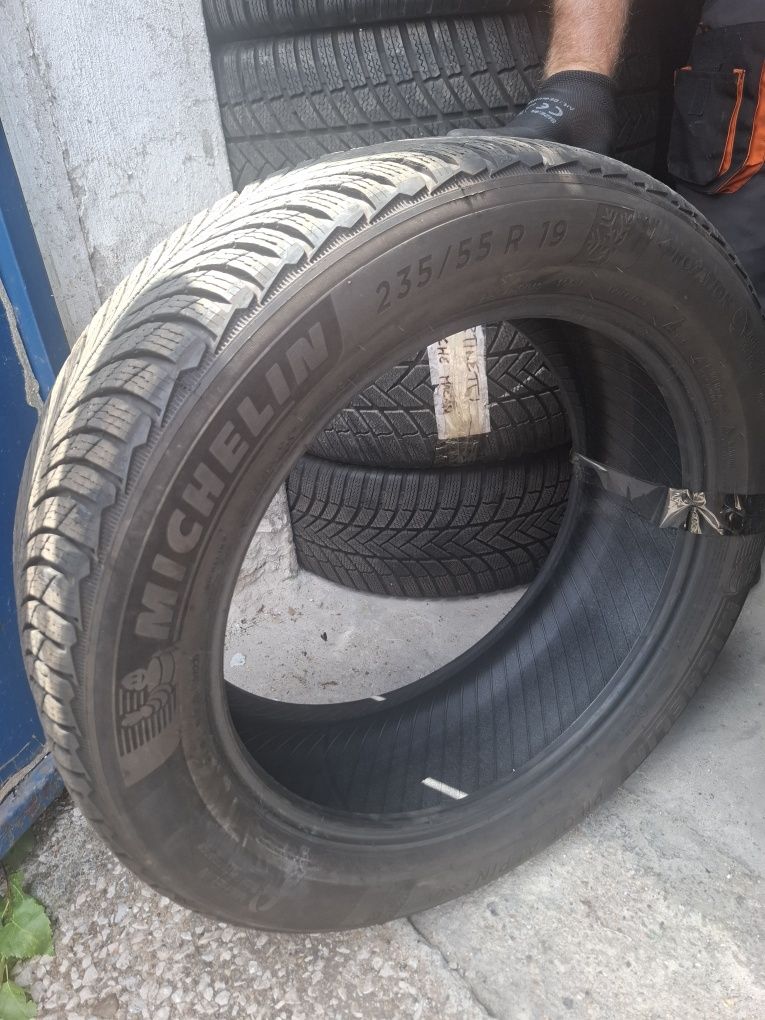 235/55/19 8 броя зимни Michelin дот3222