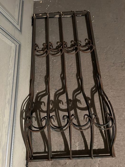 Продам рещетки на окна 3шт