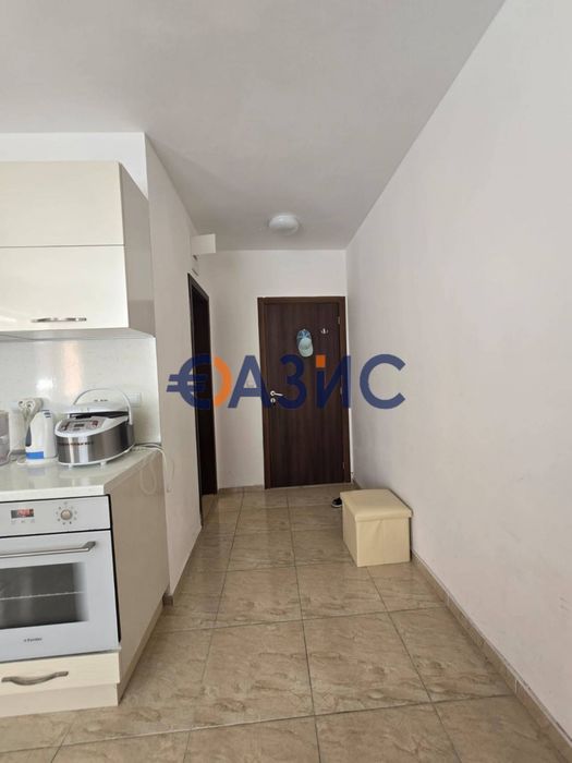 Продава се Двустаен апартамент в к.к. Слънчев бряг - 55 кв.м за 1328 €/кв.м - Снимка #12