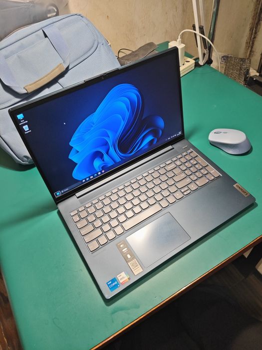 Ультрабук Lenovo Core i5 1135G4