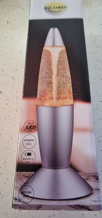 Vând lampa birou nouă