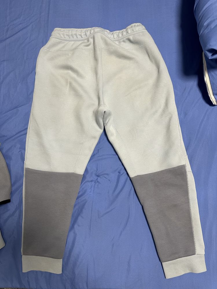 Юношески анцуг nike tech fleece
