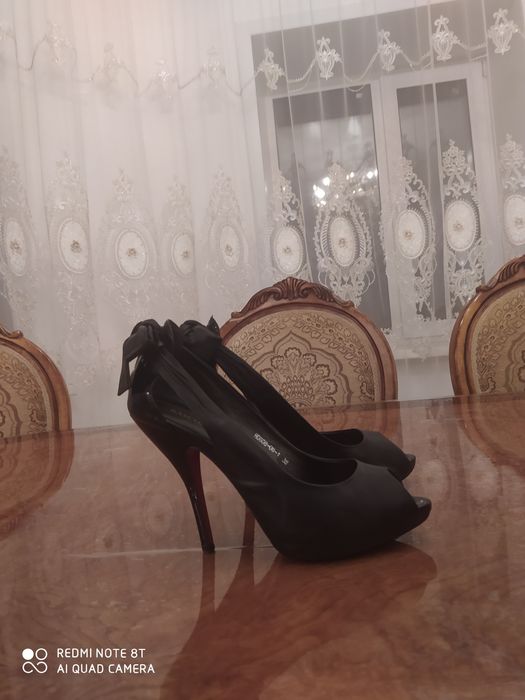 Туфли кожаные фирмы BASCONI 38